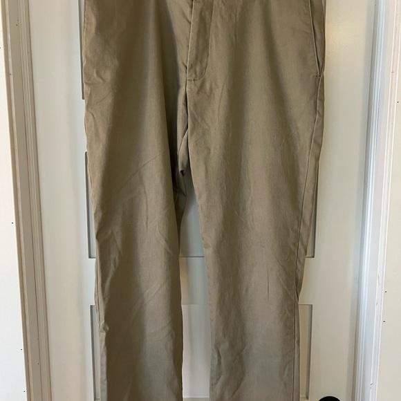 Dockers Khaki Pants - Picture 3 of 4